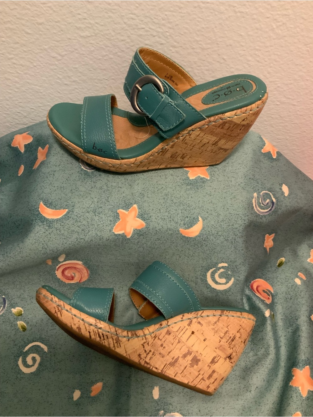 Like New b.o.c Teal Wedge Sandals with Buckle Strap - Women size 7